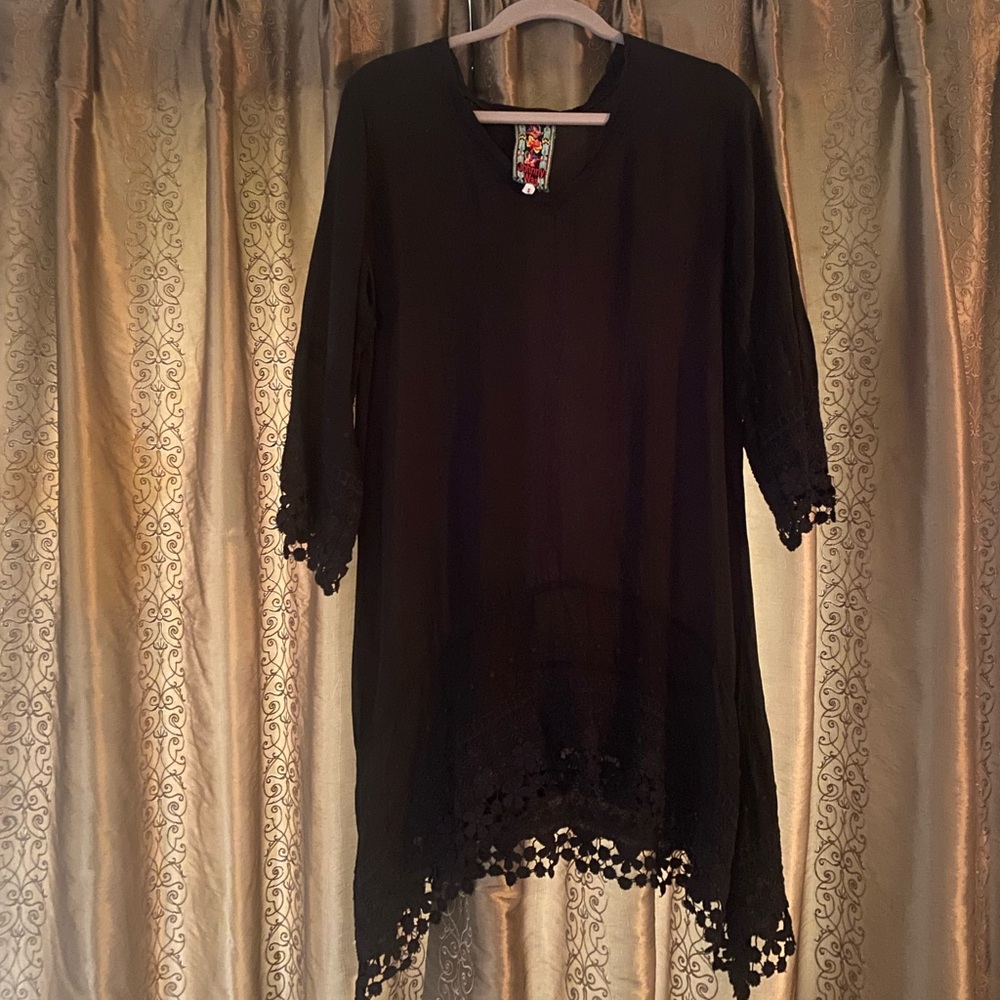 🌹HP🌹Johnny Was Black Boxy Blouse with Three-Quarter  Sleeves - pre owned